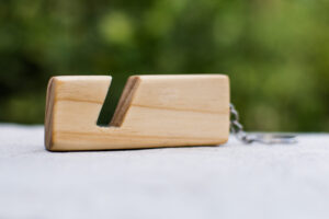 Amalgama Studio's cellphone holder